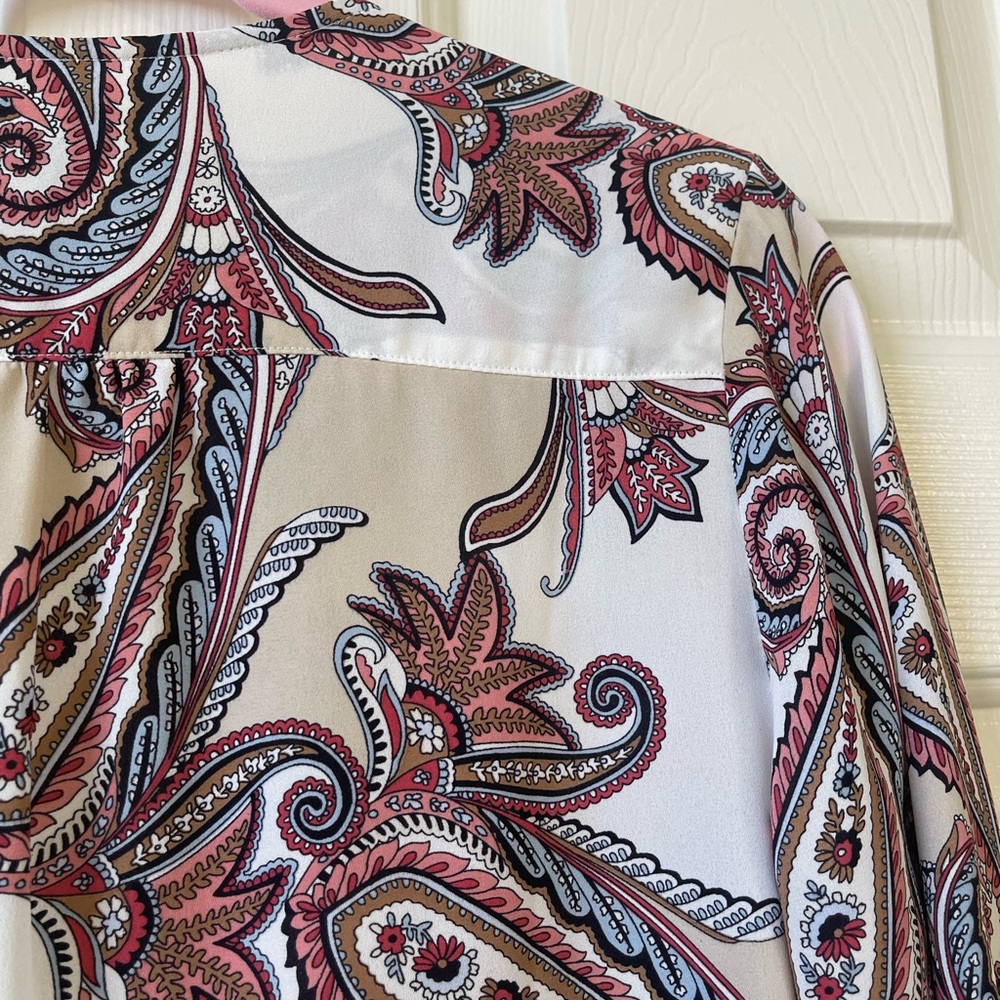 WHBM - Ruffle Front Blouse - 8 - Picture 3 of 8
